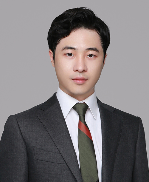 周柏成